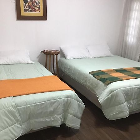 Granados Bed & Breakfast อะซุนซิออง ภายนอก รูปภาพ